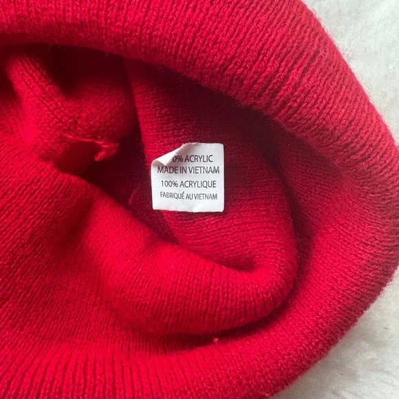Red Beanie Hat with White W Logo Embroidered Cuffed Knit Winter Warm - Picture 5 of 5
